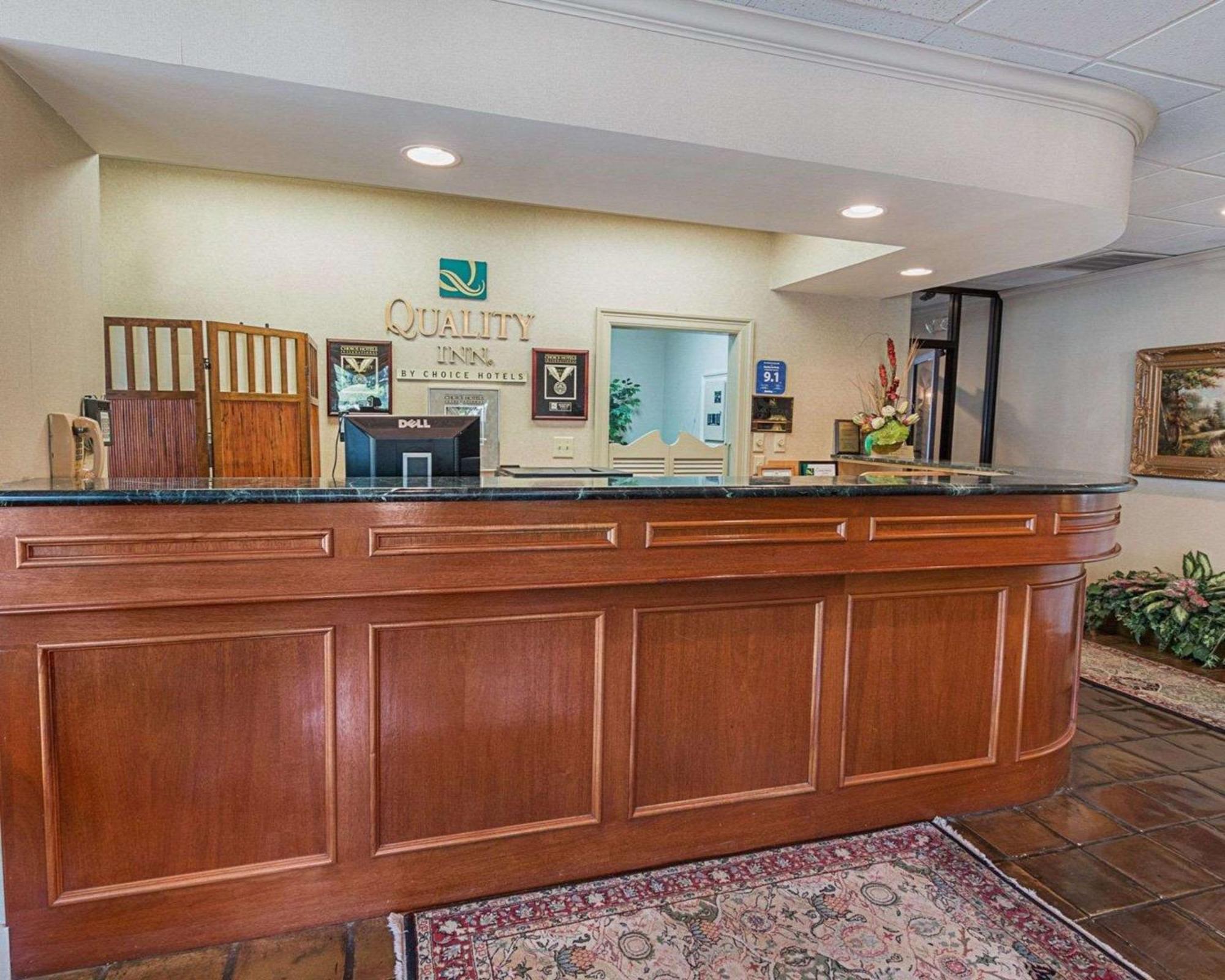 Quality Inn Ennis Buitenkant foto