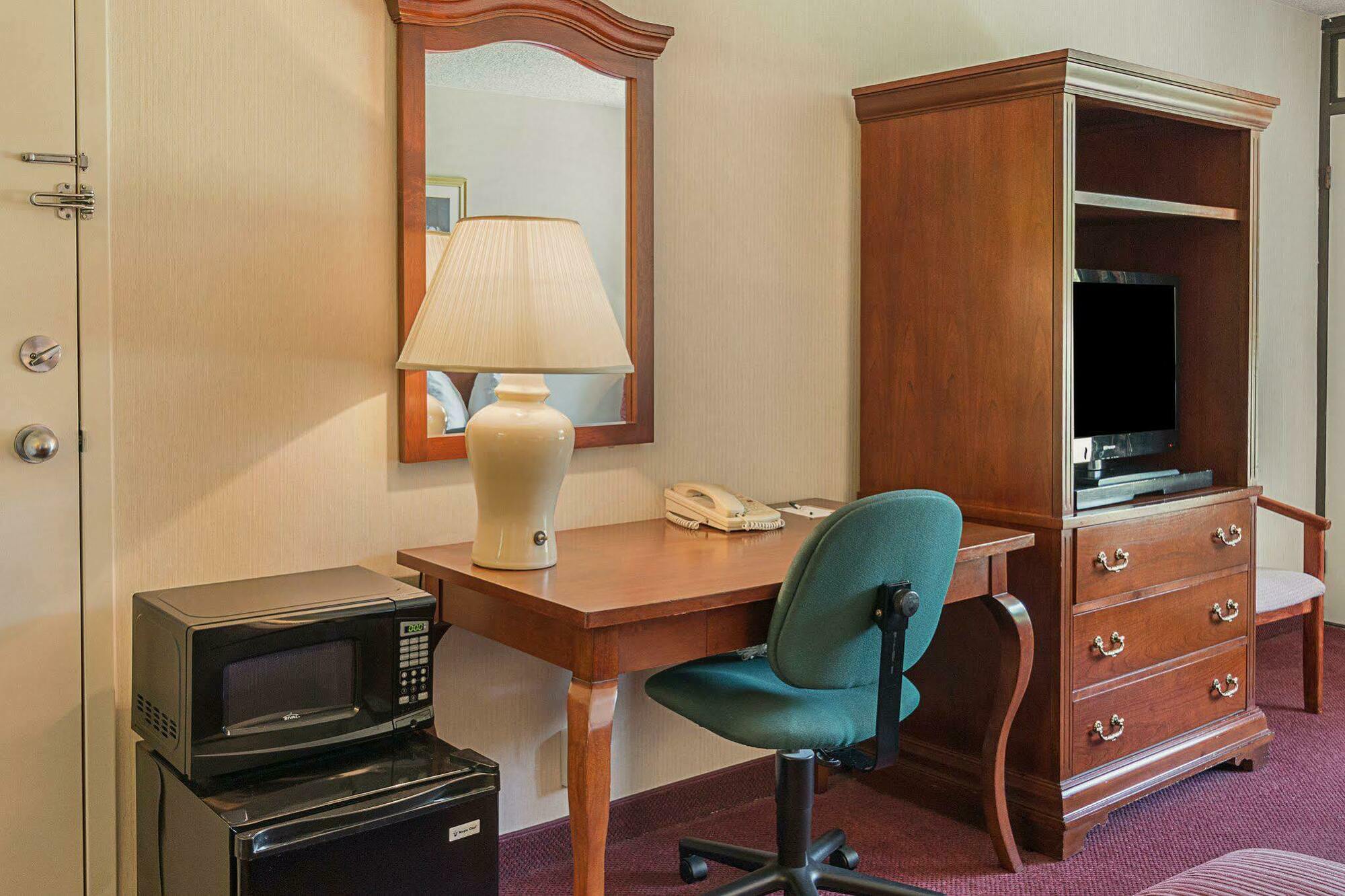 Quality Inn Ennis Buitenkant foto